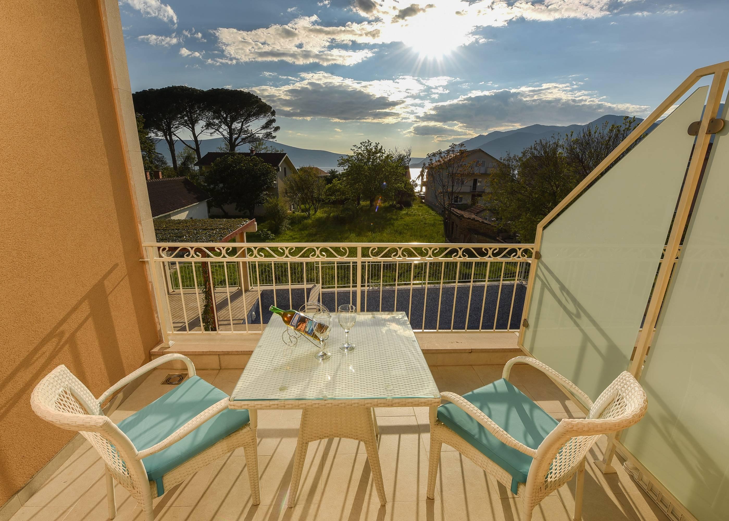 Sea Point Apart Hotel Тиват Экстерьер фото