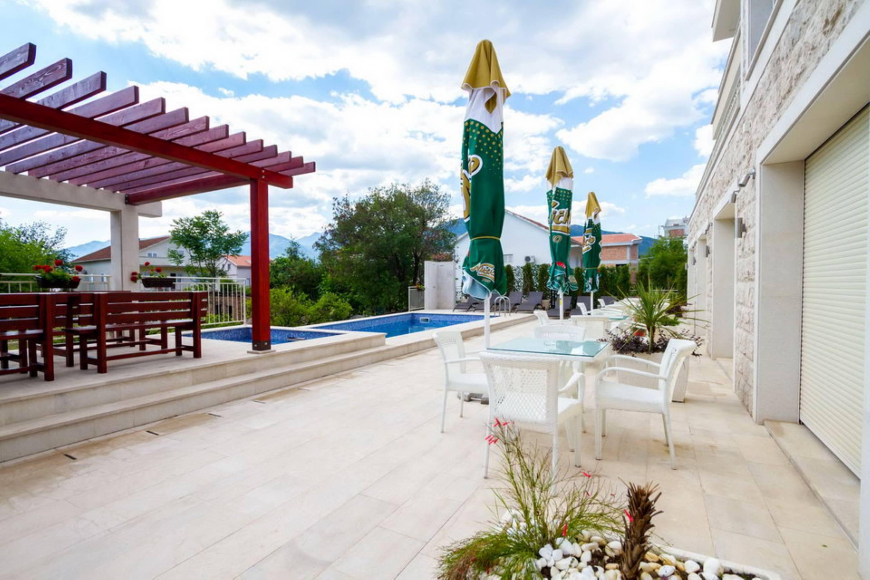 Sea Point Apart Hotel Тиват Экстерьер фото