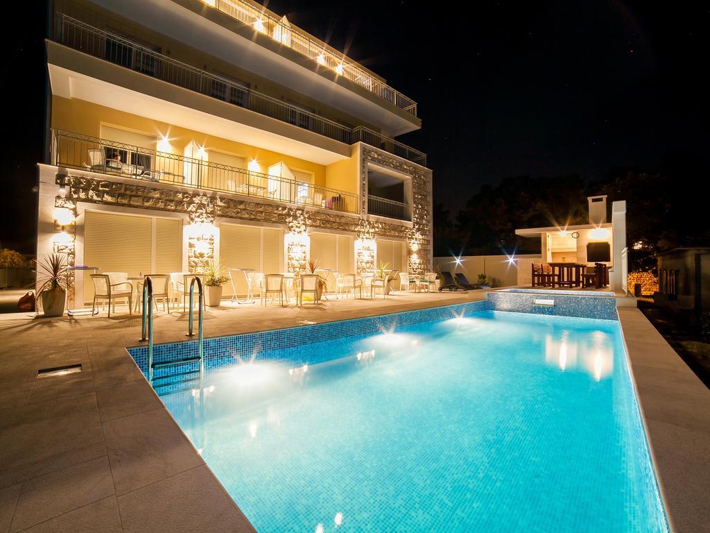 Sea Point Apart Hotel Тиват Экстерьер фото