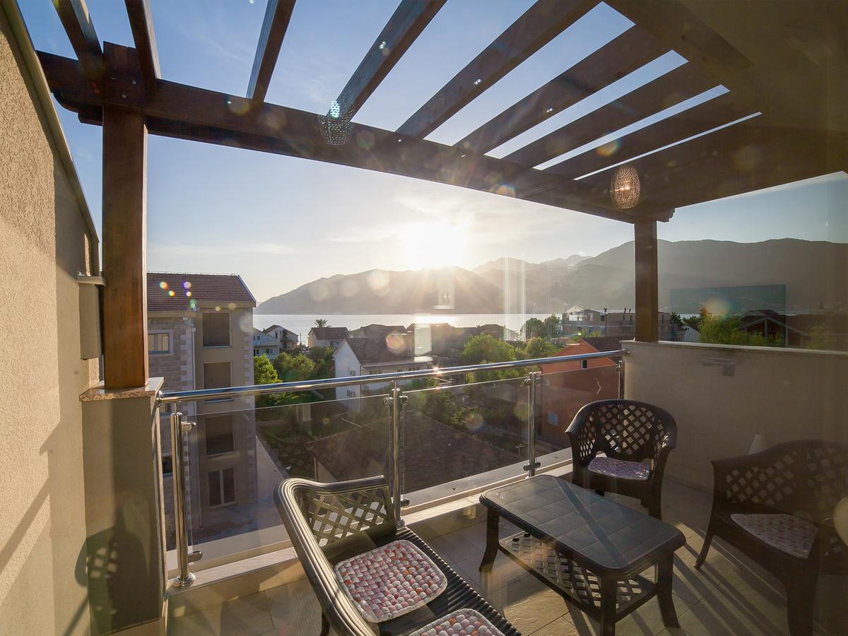 Sea Point Apart Hotel Тиват Экстерьер фото
