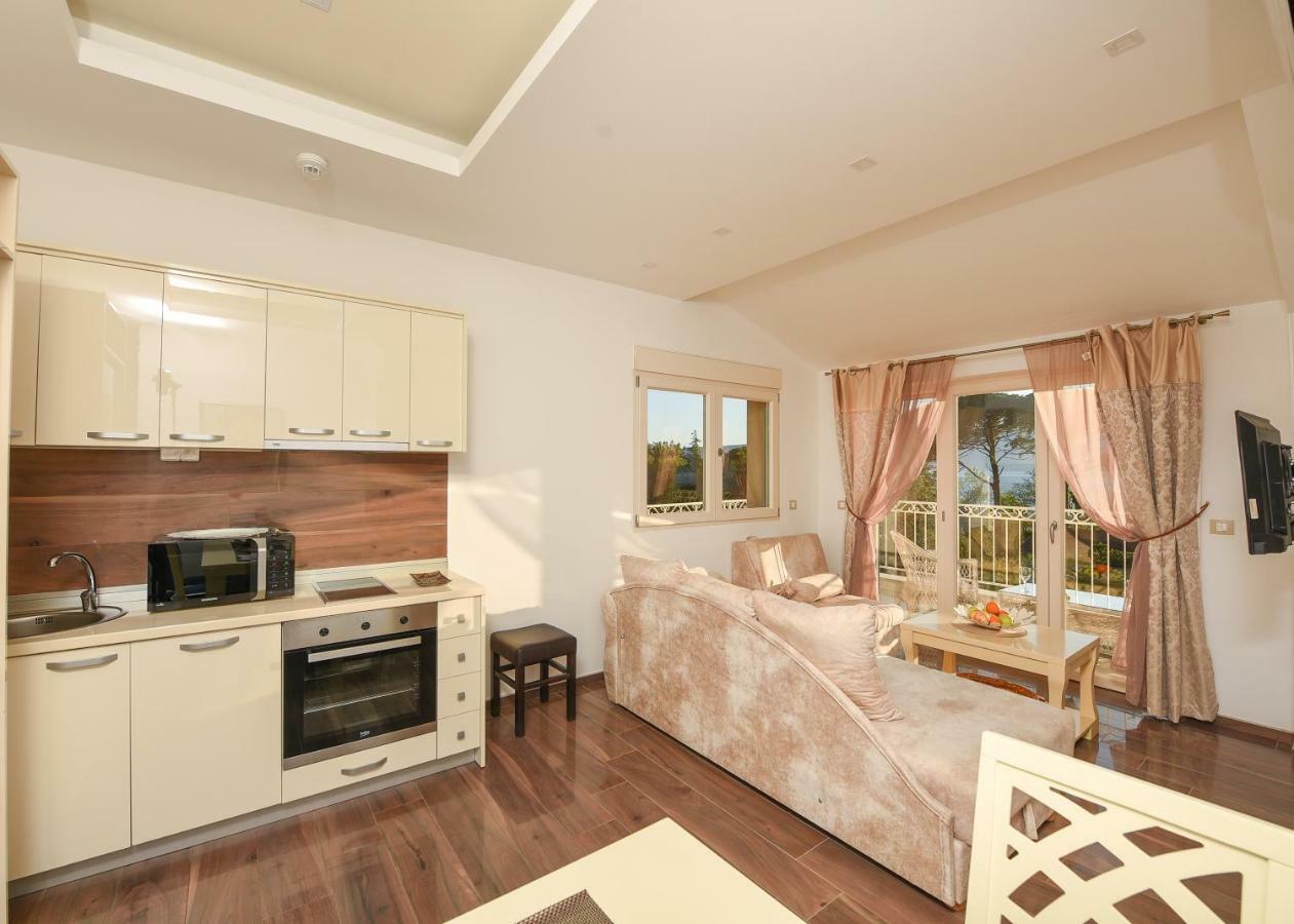 Sea Point Apart Hotel Тиват Экстерьер фото